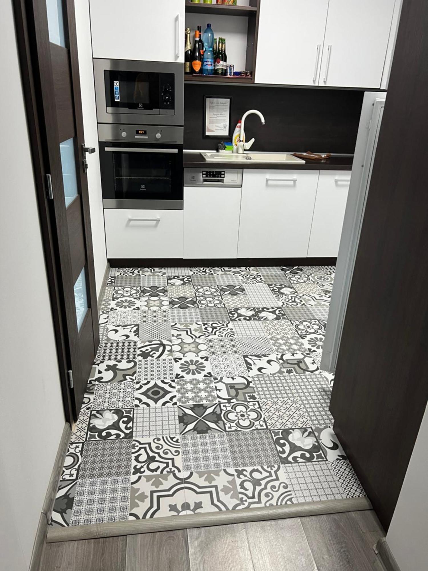 ברדיוב Centrum Apartman Leyla מראה חיצוני תמונה