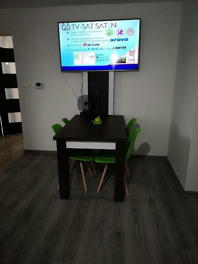 ברדיוב Centrum Apartman Leyla מראה חיצוני תמונה