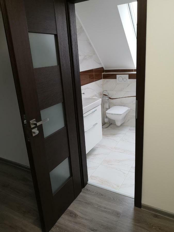 ברדיוב Centrum Apartman Leyla מראה חיצוני תמונה