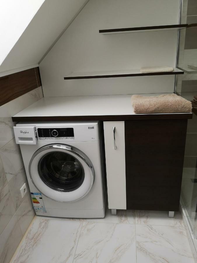 ברדיוב Centrum Apartman Leyla מראה חיצוני תמונה